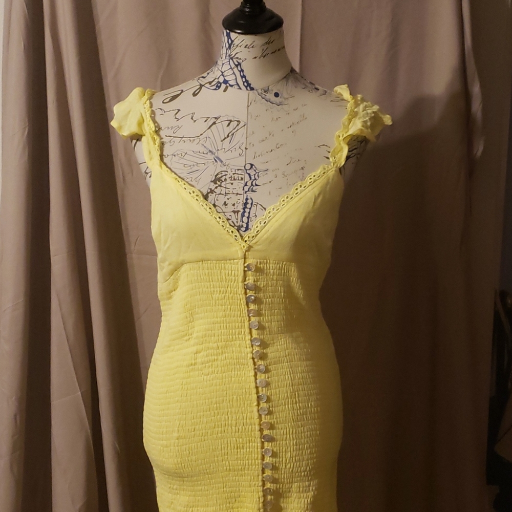 Yellow dress - Picture 1 of 1